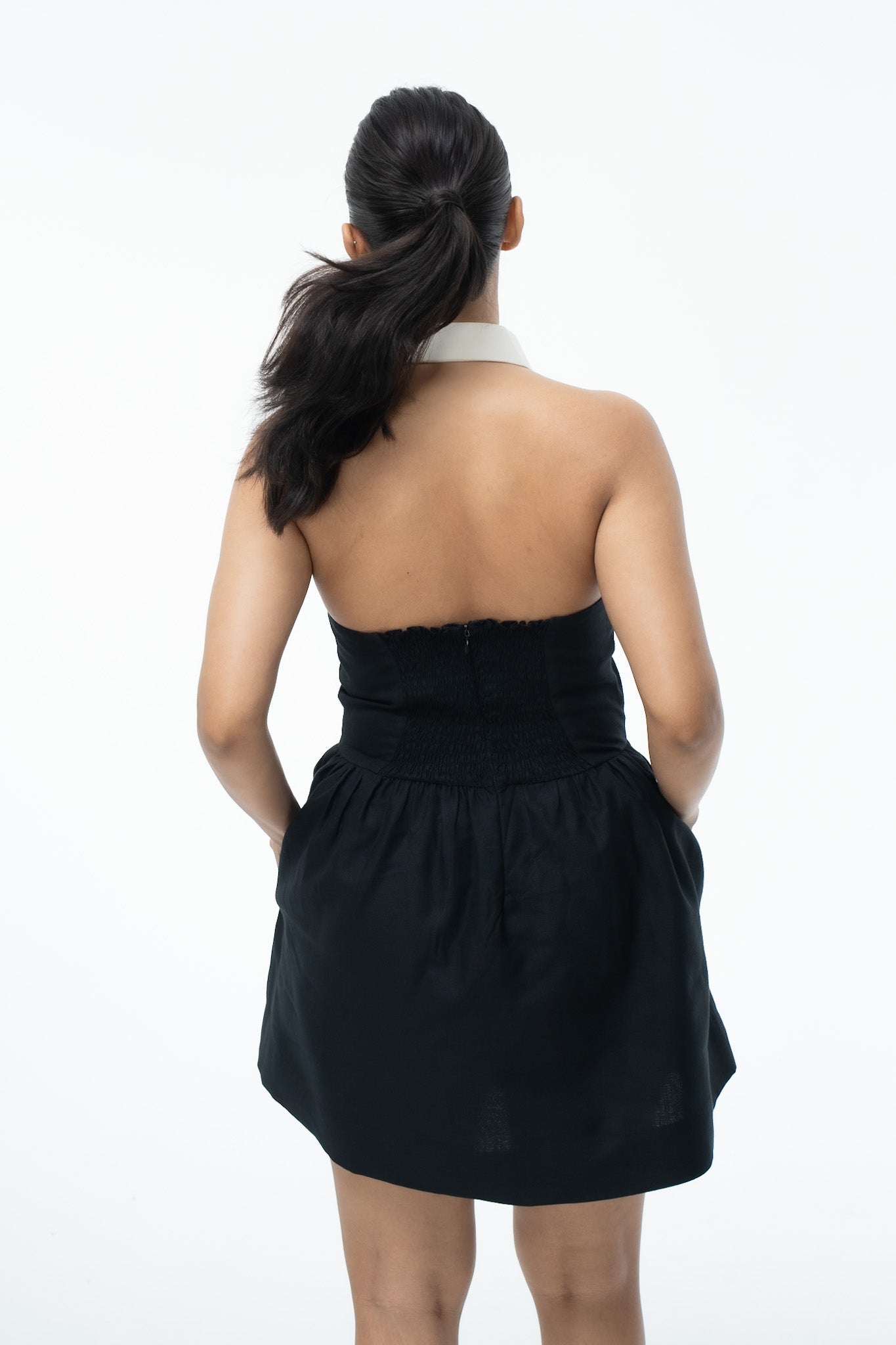 Mia - Black