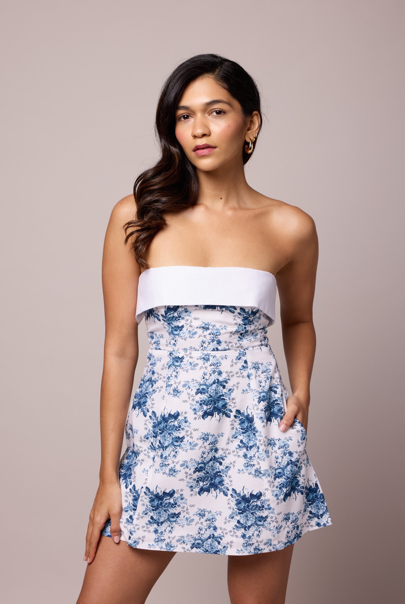 Margot – Blaues Blumenkleid