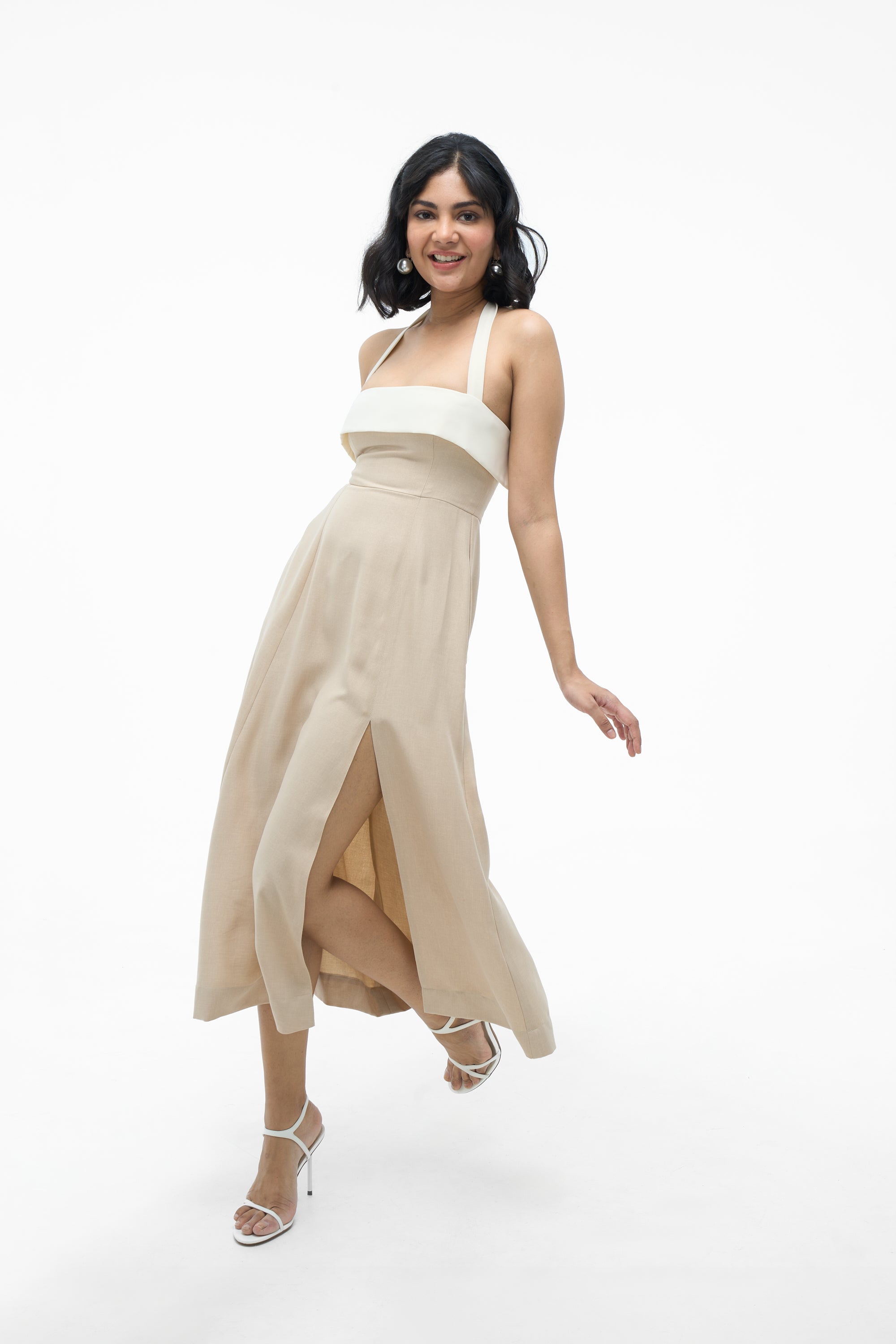 Juno- Beige and White
