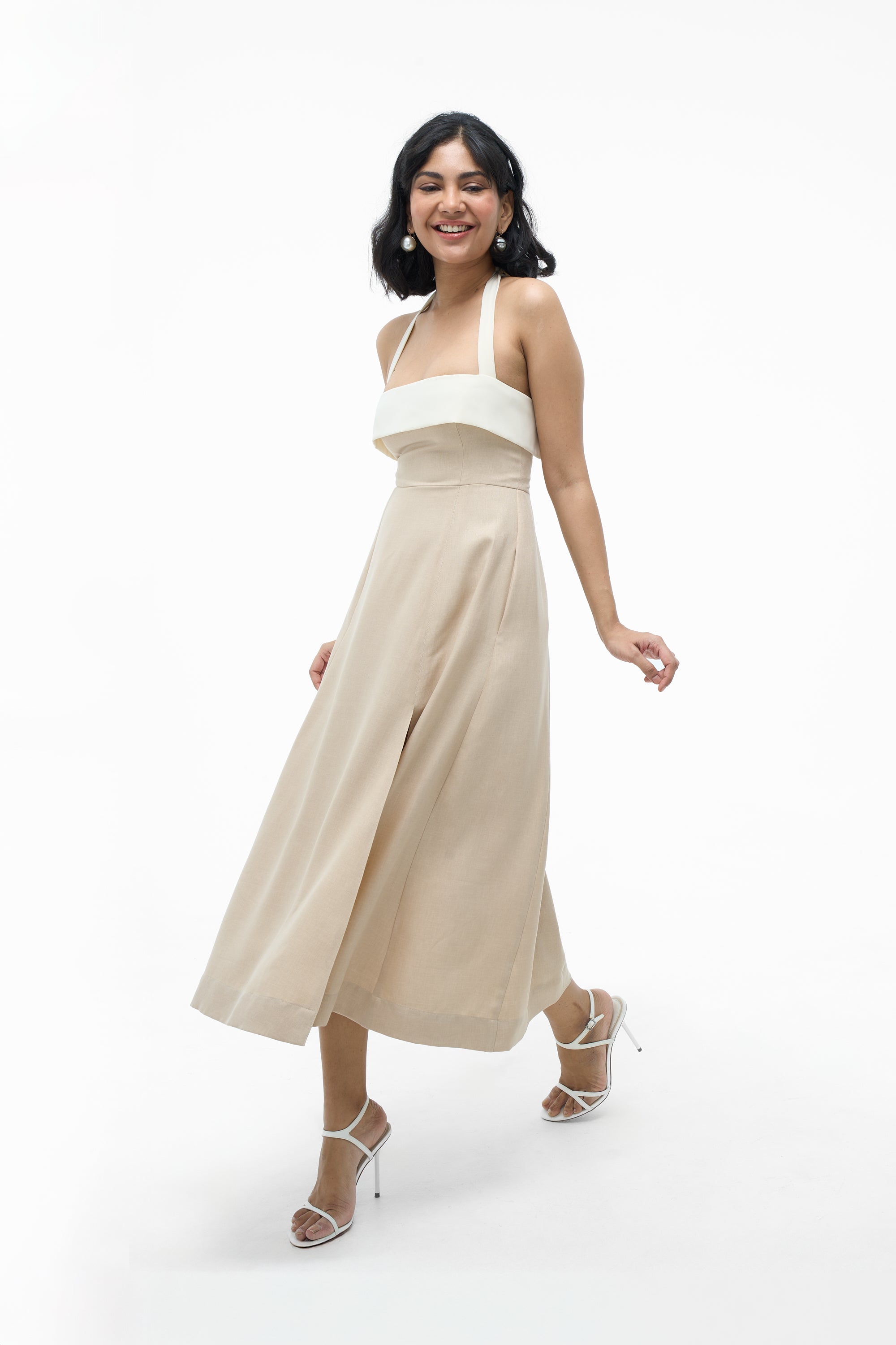 Juno- Beige and White