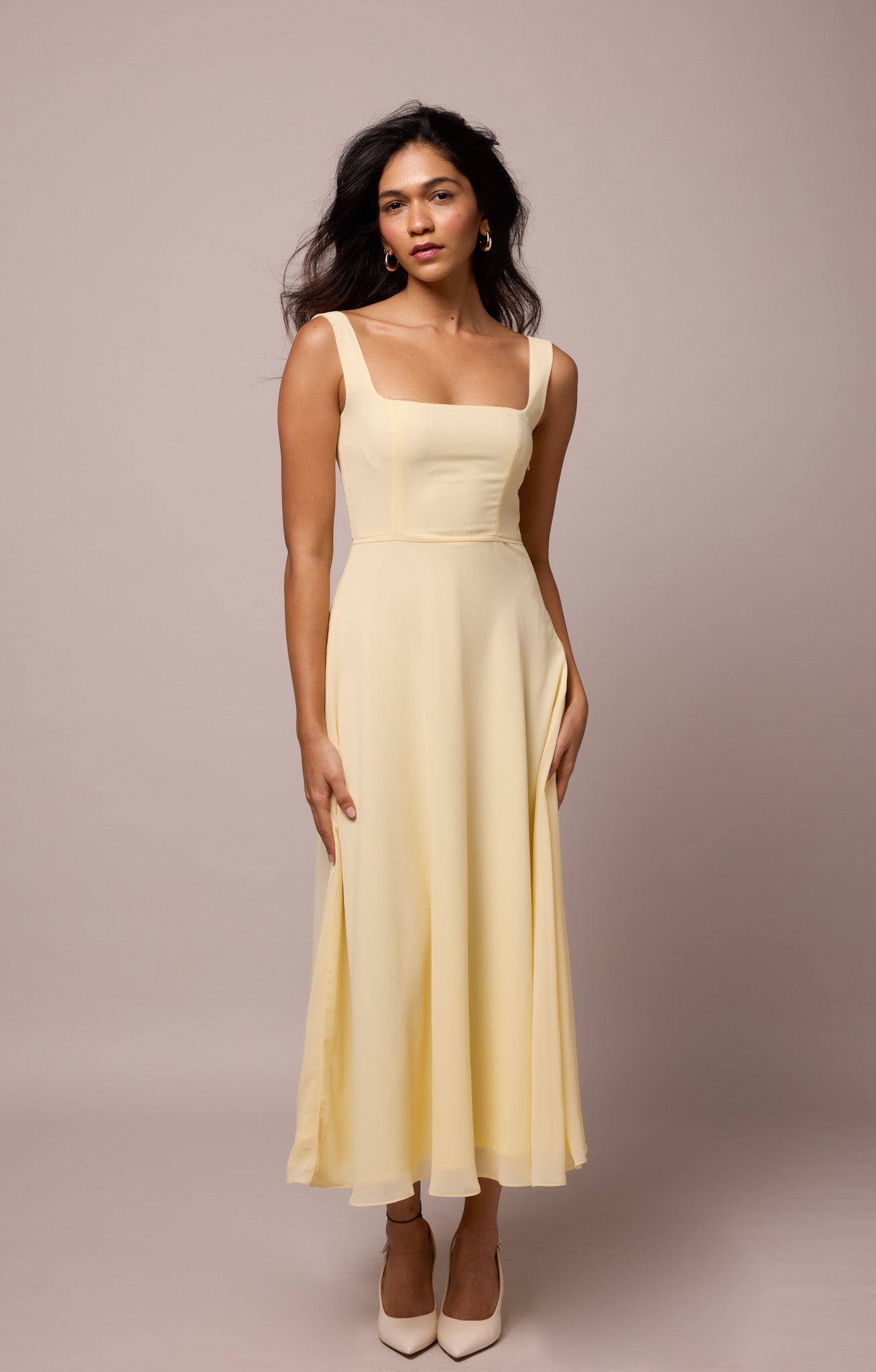 Olivia- Amarillo mantequilla